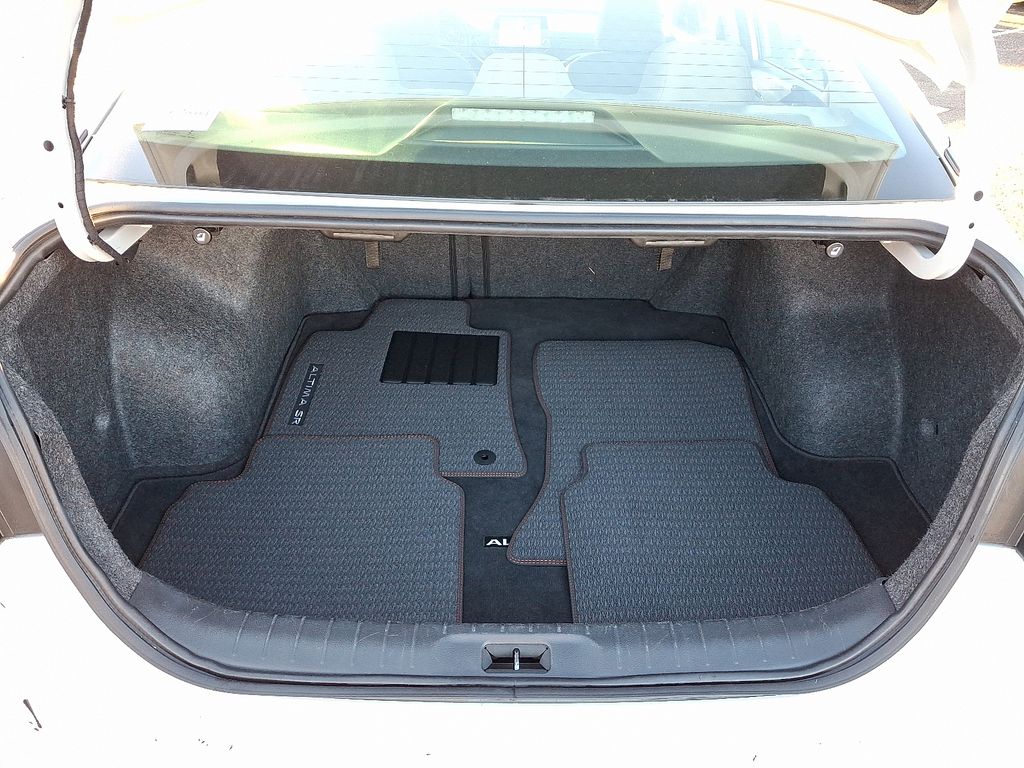 Thumbnail: 2023 Nissan Altima - 28