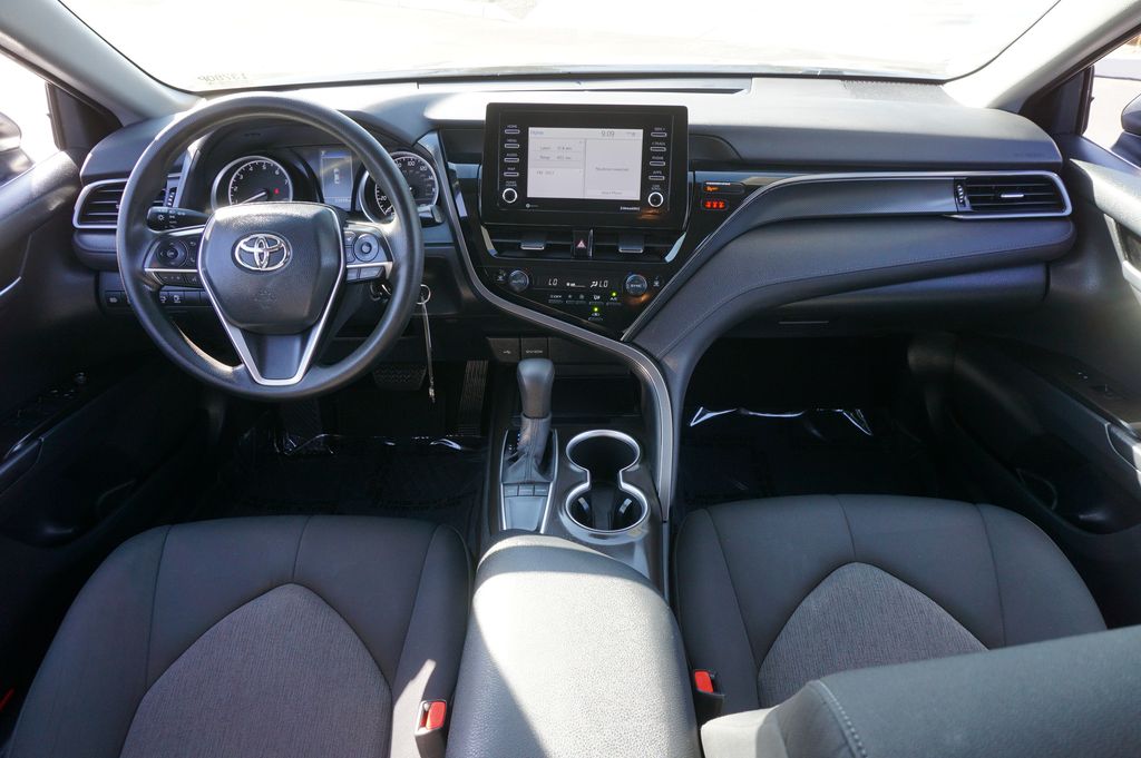 2022 Toyota Camry LE 11