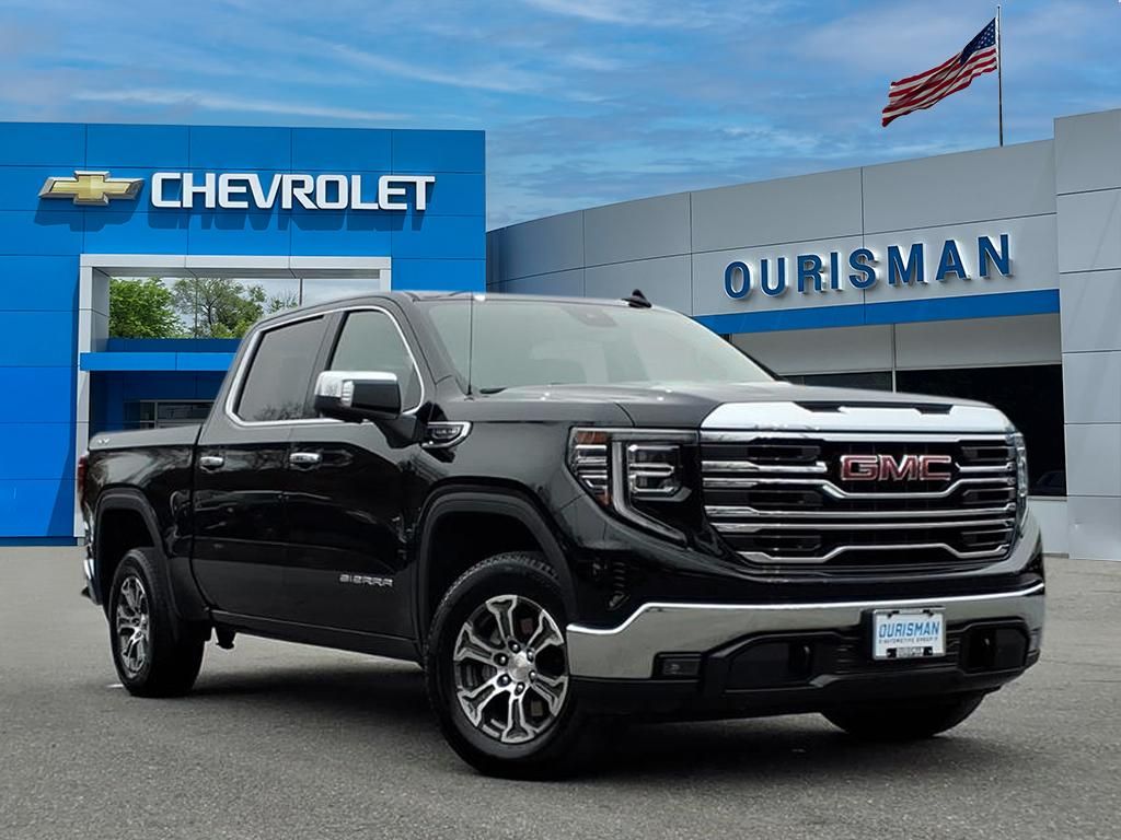 2025 GMC Sierra 1500 SLT Crew Cab 4WD