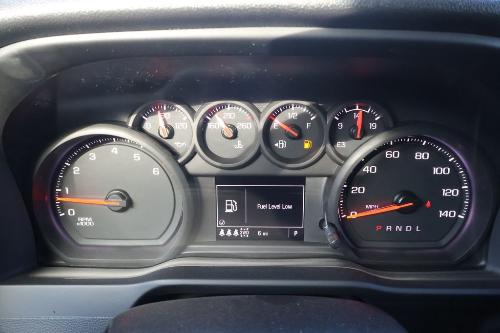 Thumbnail: 2026 Chevrolet Silverado 2500 - 21