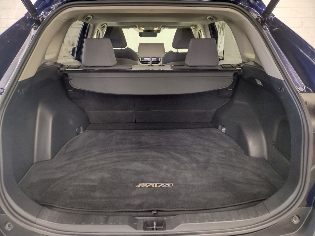 2019 Toyota RAV4 Hybrid XLE