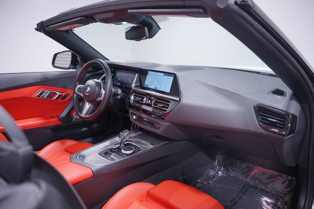 Thumbnail: 2021 BMW Z4 - 13