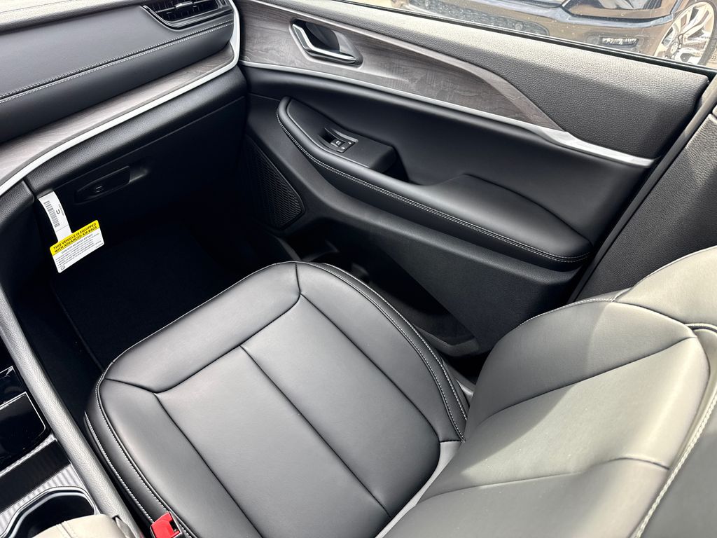 New 2026 Jeep Grand Cherokee SUV