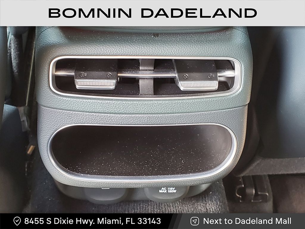 2022 Genesis GV70 2.5T Advanced photo