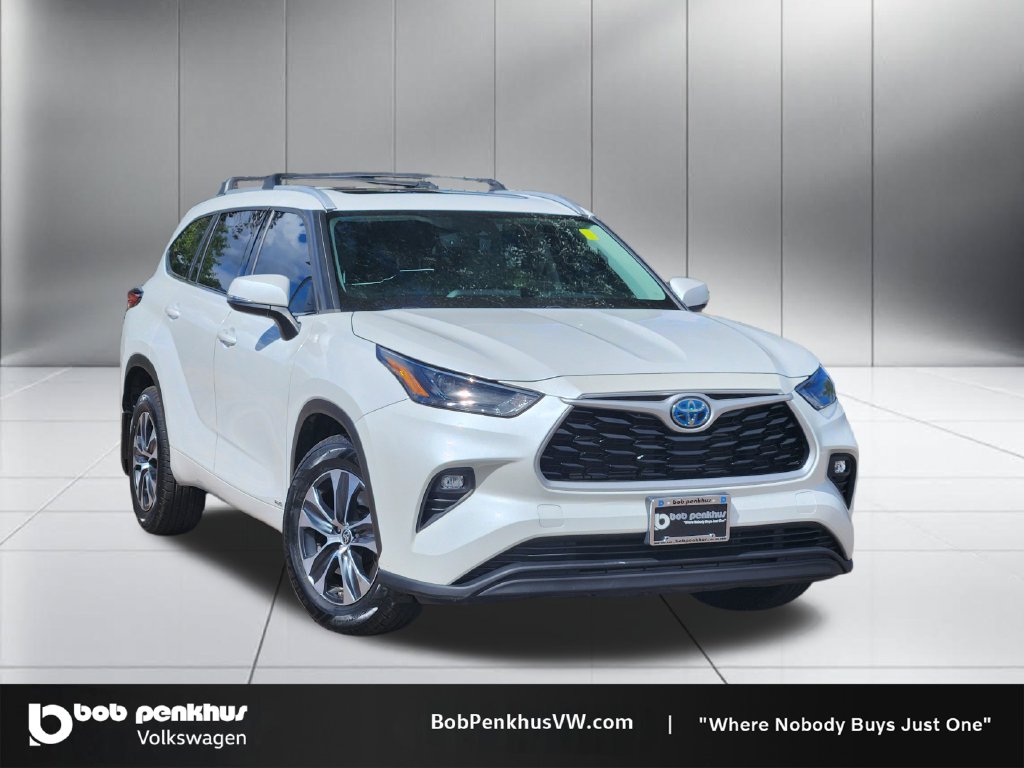 2022 Toyota Highlander Hybrid XLE