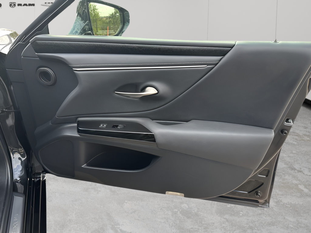 Used Car 2024 Lexus Es  350 For Sale Under $50,000 In Austin, Texas