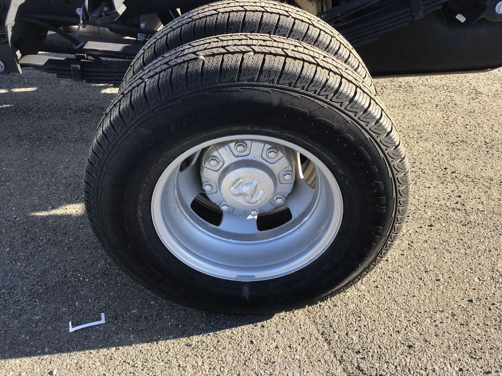 2024 RAM 3500 Chassis Tradesman - Photo 10