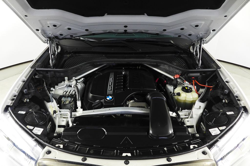 Thumbnail: 2018 BMW X6 - 6