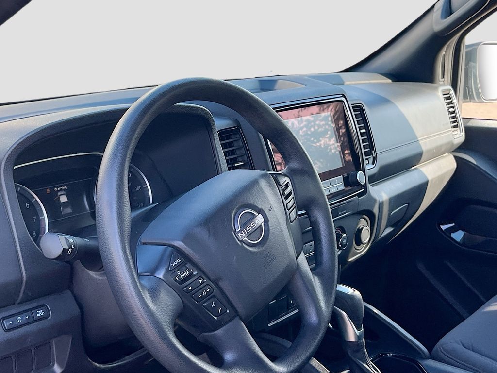 Used 2023 White Nissan SV image 9