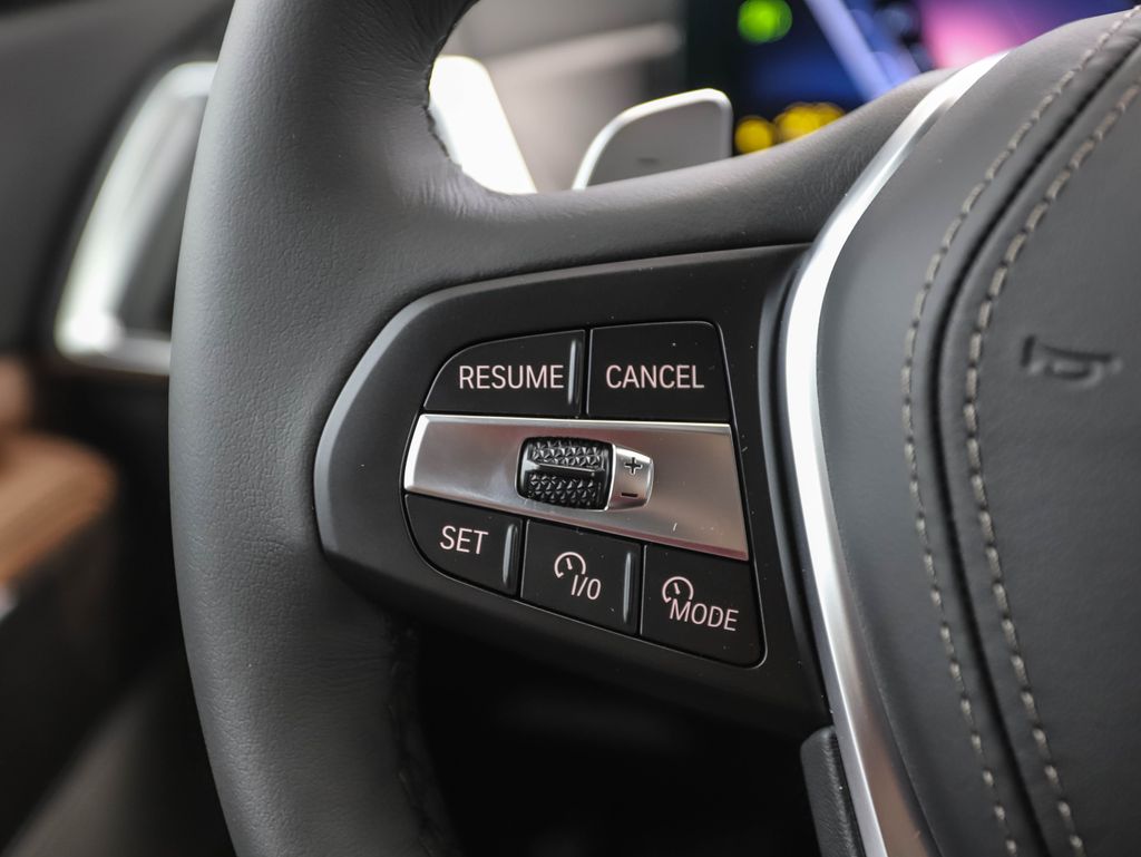 Thumbnail: 2026 BMW X5 - 13