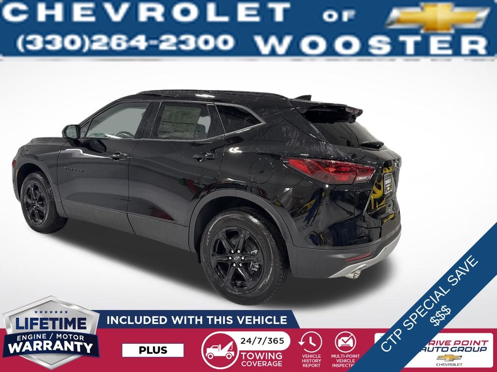 View vehicle photo 4