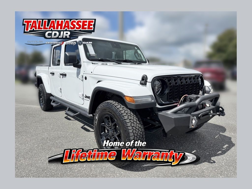 Bright White Clearcoat 2025 Jeep Gladiator Pickup Truck Four-Wheel Drive 8-Speed Automatic