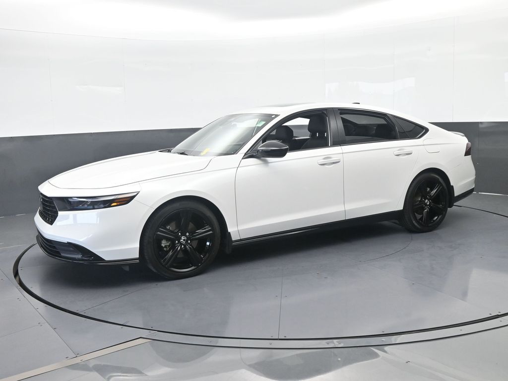 Used 2025 White Honda Sport-L image 2