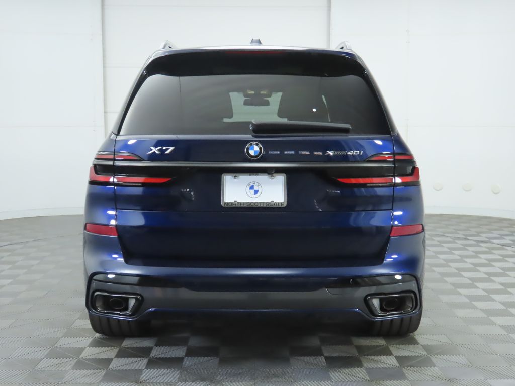 Thumbnail: 2026 BMW X7 - 6