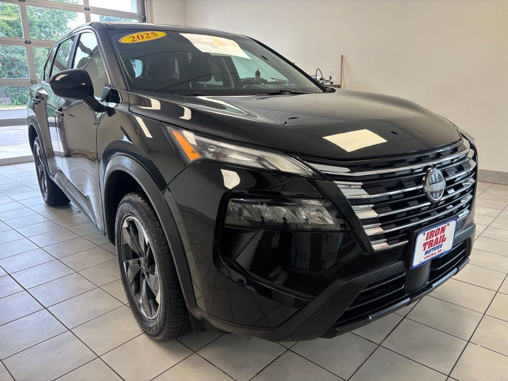 Used 2025 Nissan Rogue SUV