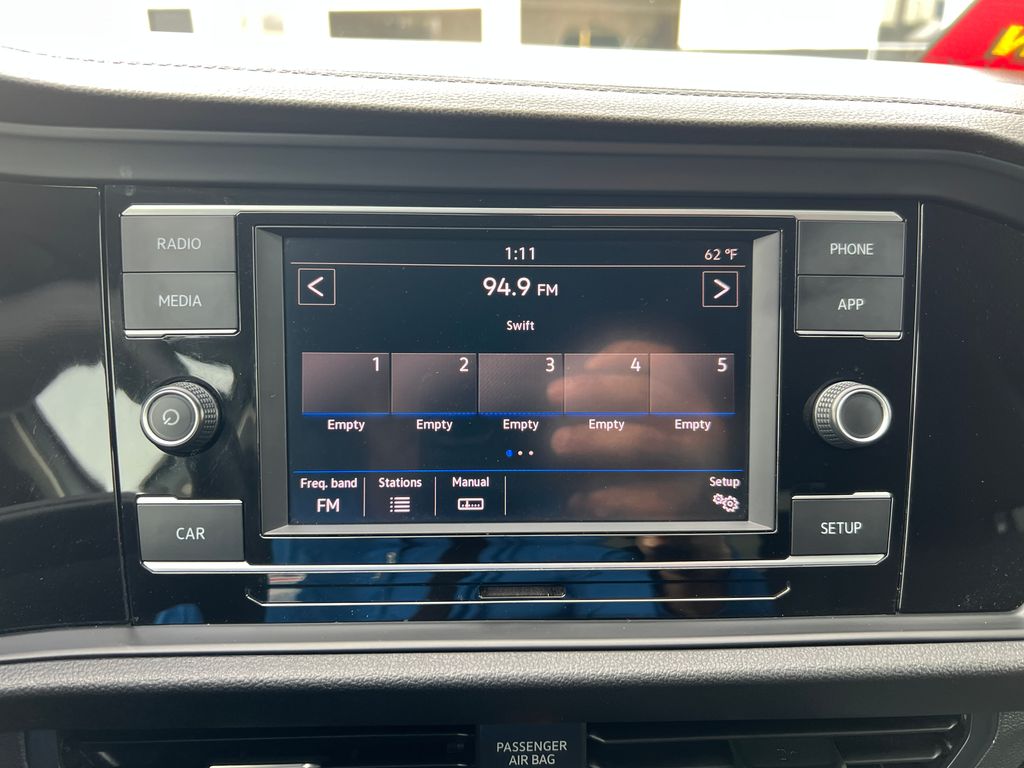 Thumbnail: 2019 Volkswagen Jetta - 24