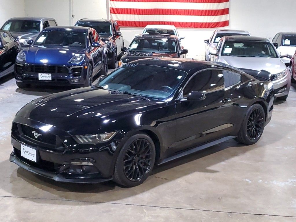 2015 Ford Mustang GT Premium 36