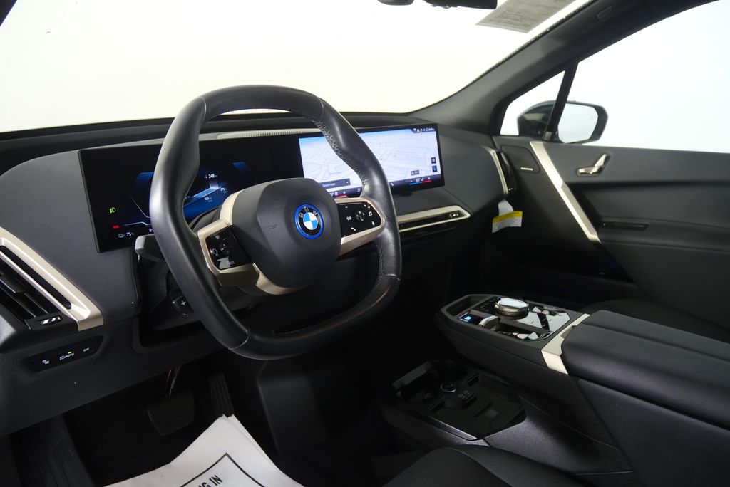 Thumbnail: 2024 BMW iX - 12