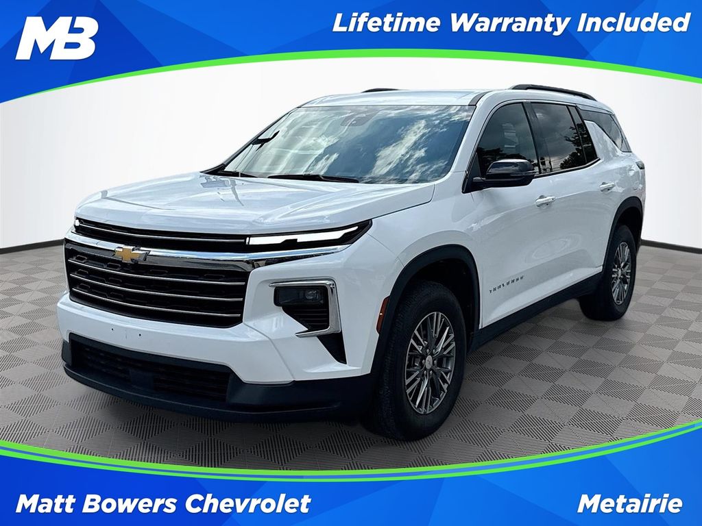 Summit White 2025 Chevrolet Traverse SUV / Crossover Four-Wheel Drive 8-Speed Automatic