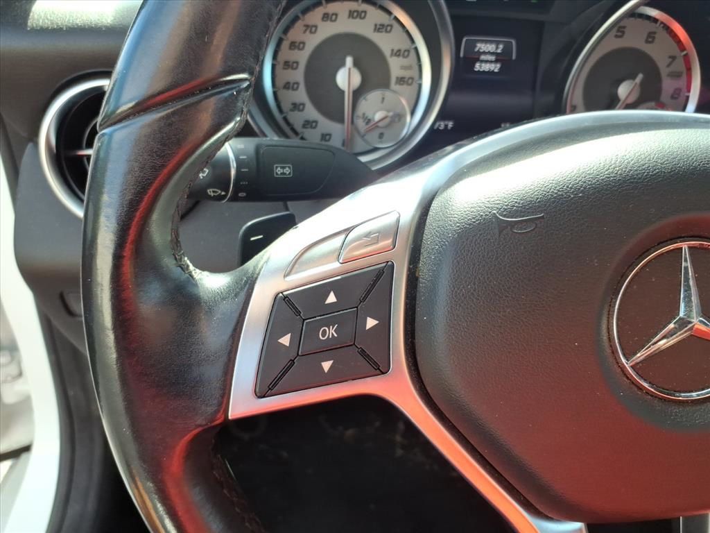 2014 Mercedes Benz SLK 250 photo 12