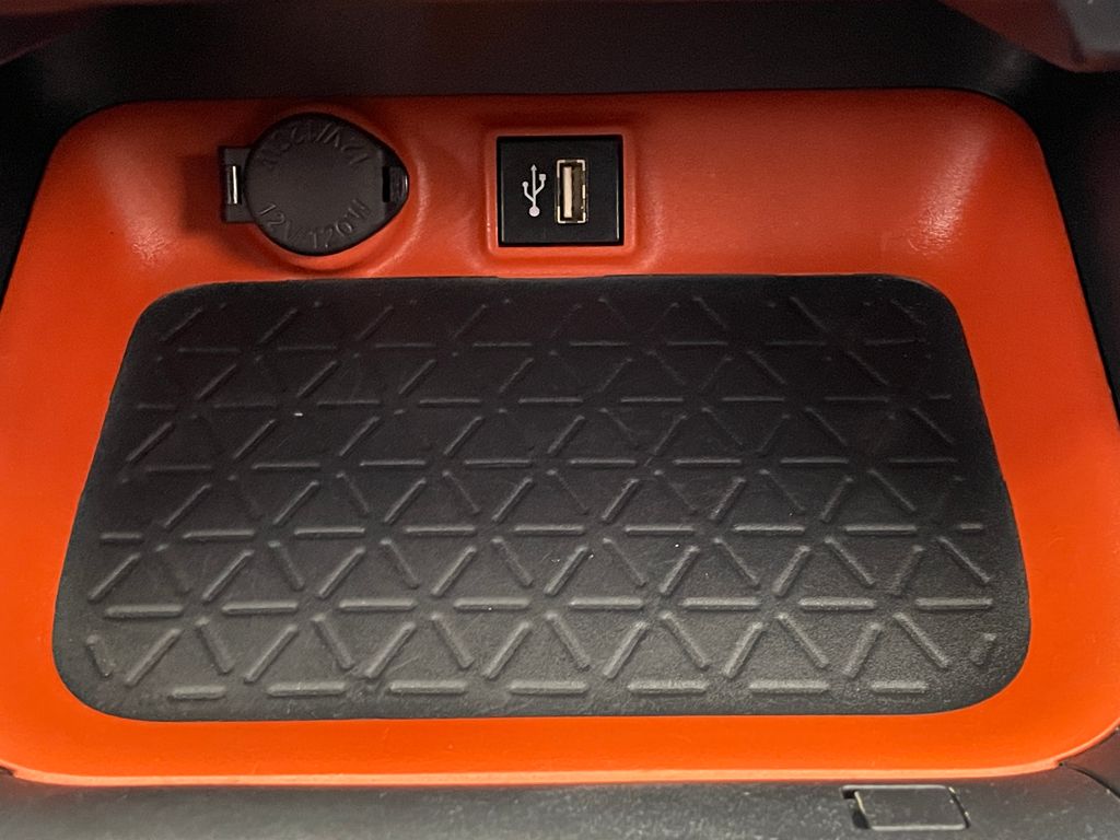 2023 Toyota RAV4 Adventure 28