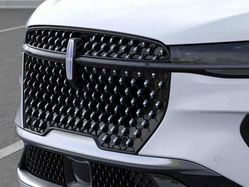 New 2026 White Lincoln Reserve image 17