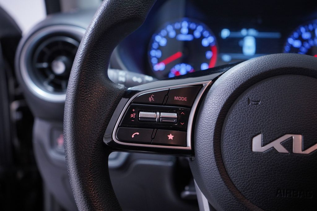 Thumbnail: 2024 Kia Forte - 20