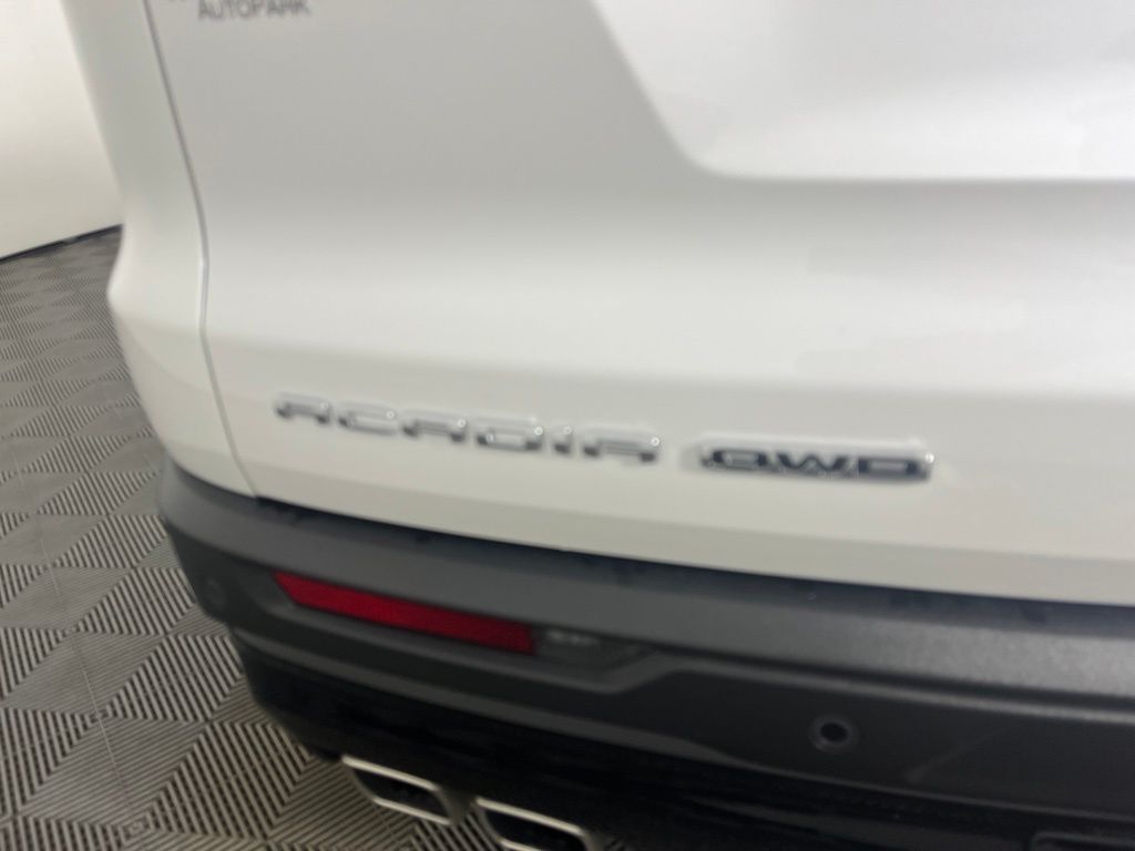 Thumbnail: 2024 GMC Acadia - 3