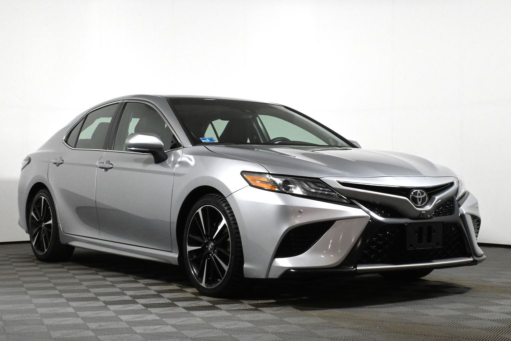 2018 Toyota Camry XSE 9