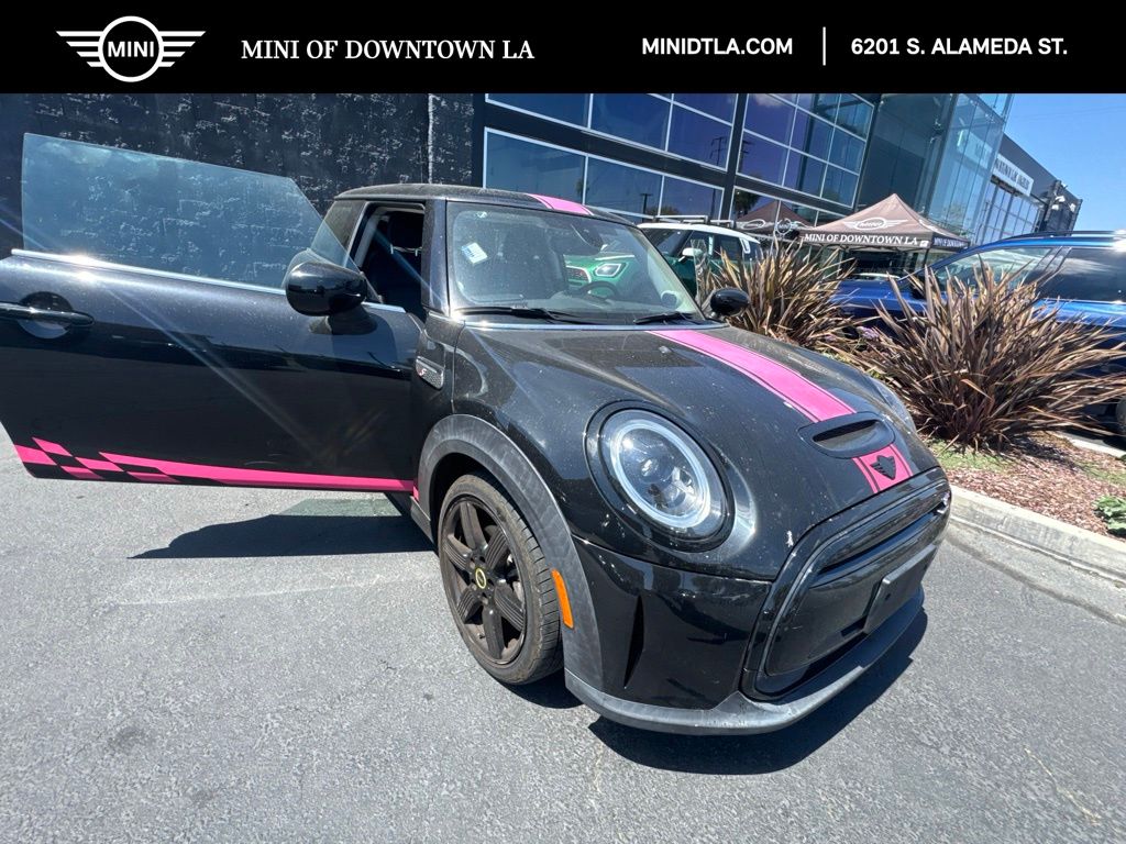 2024 MINI Cooper Negro (Midnight Black) Hatchback  1 velocidad Automática
