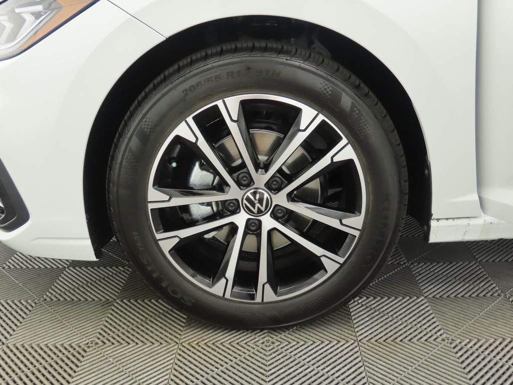 Thumbnail: 2025 Volkswagen Jetta - 30