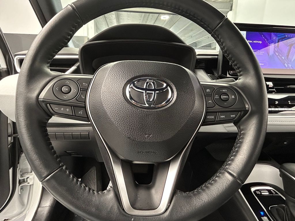 Used 2024 Ice Cap Toyota SE image 21