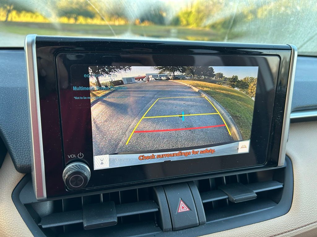 Thumbnail: 2025 Toyota RAV4 - 24