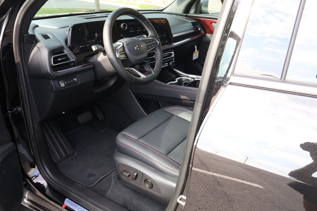Thumbnail: 2026 Chevrolet Traverse - 13
