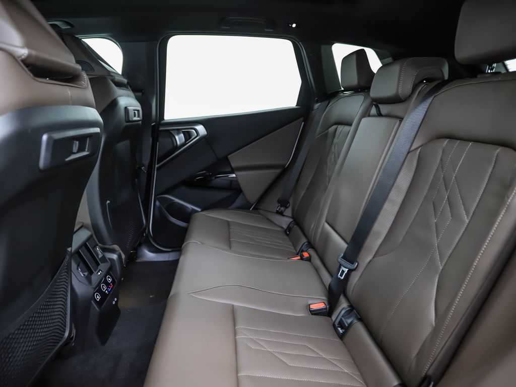 Thumbnail: 2026 BMW X3 - 21