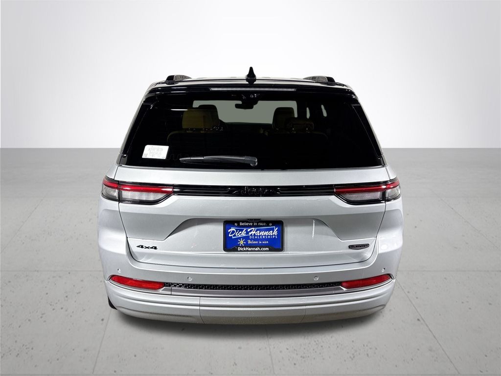 2026 Jeep Grand Cherokee Summit