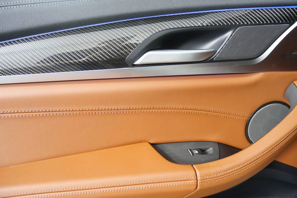 Thumbnail: 2025 BMW X4 - 17