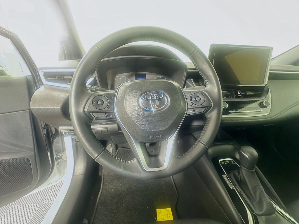 Thumbnail: 2025 Toyota Corolla - 11