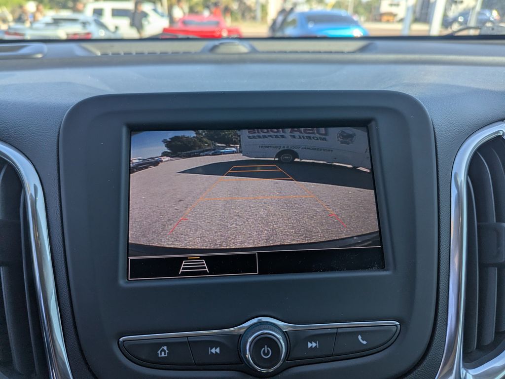 used 2022 Chevrolet Equinox car, priced at $18,992