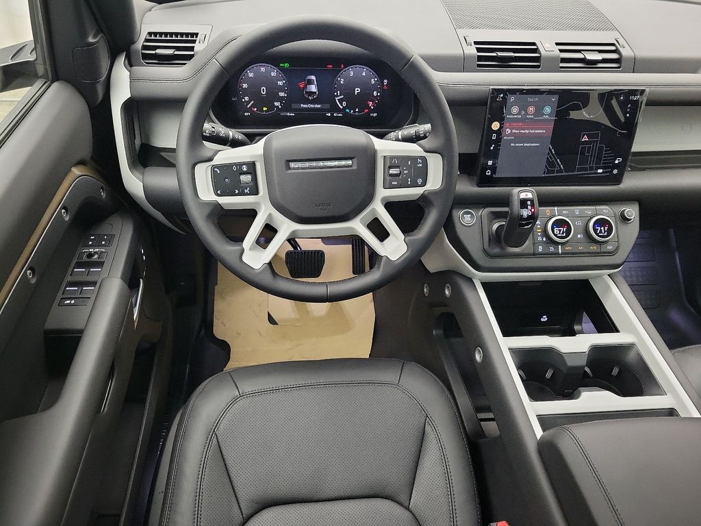 2025 Land Rover Defender 110 7