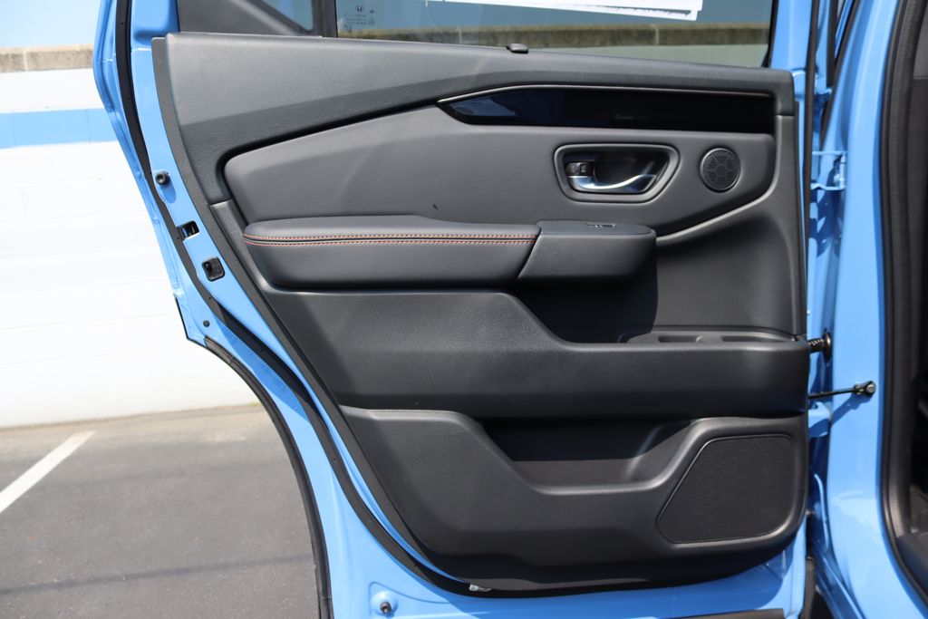Thumbnail: 2025 Honda Pilot - 11