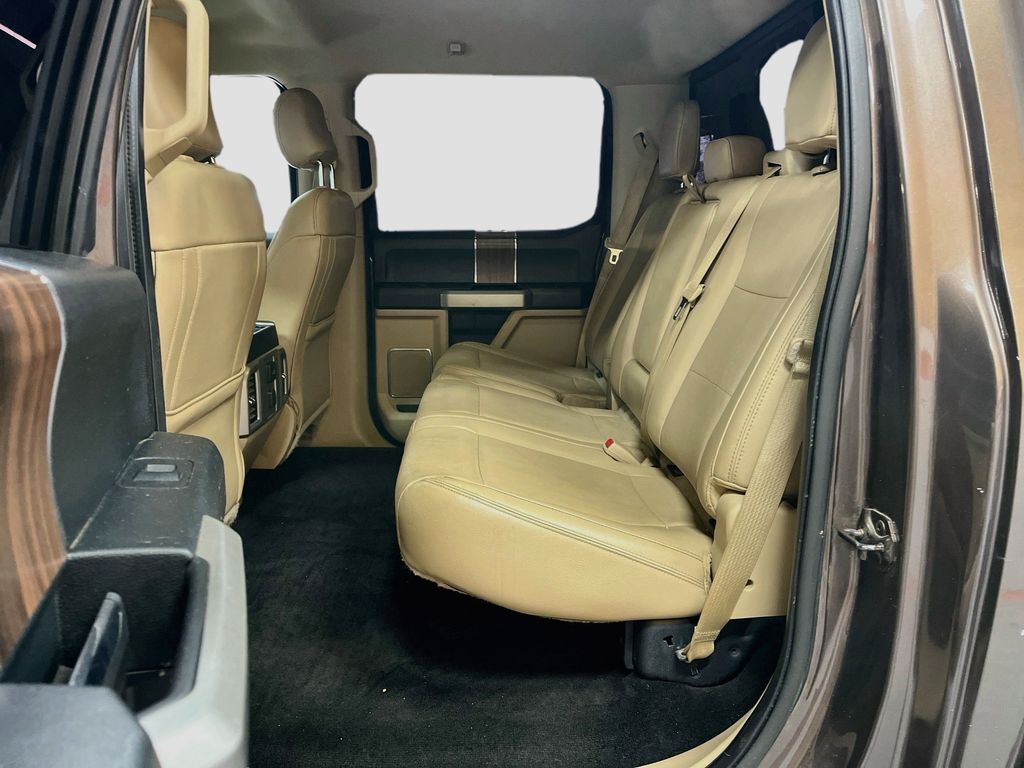 Used 2015 Caribou Metallic Ford Lariat image 23