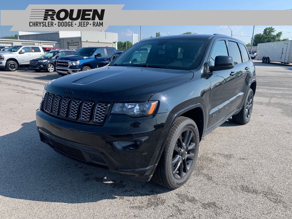 Diamond Black Crystal Pearlcoat 2020 Jeep Grand Cherokee SUV / Crossover Four-Wheel Drive 8-Speed Automatic