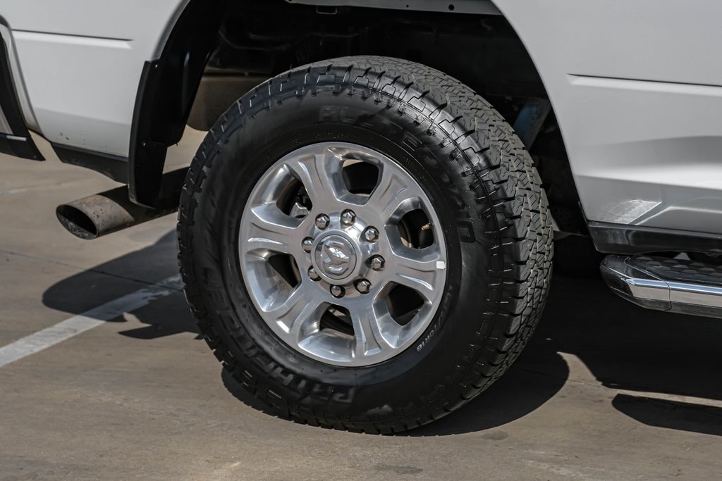 Used 2025 White Ram Big Horn image 53