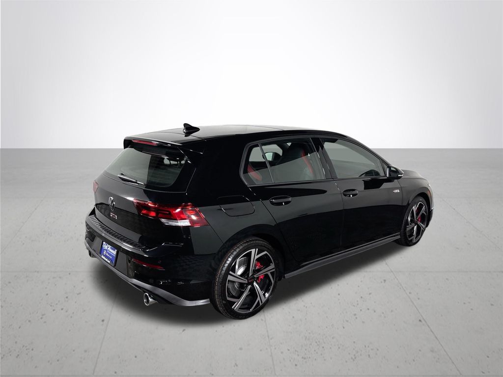 2026 Volkswagen Golf GTI SE