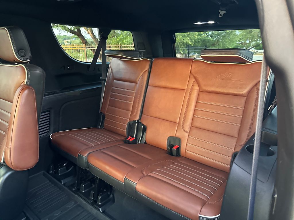 Used Car 2023 Gmc Yukon Xl  Denali Ultimate For Sale Under $70,000 In Austin, Texas