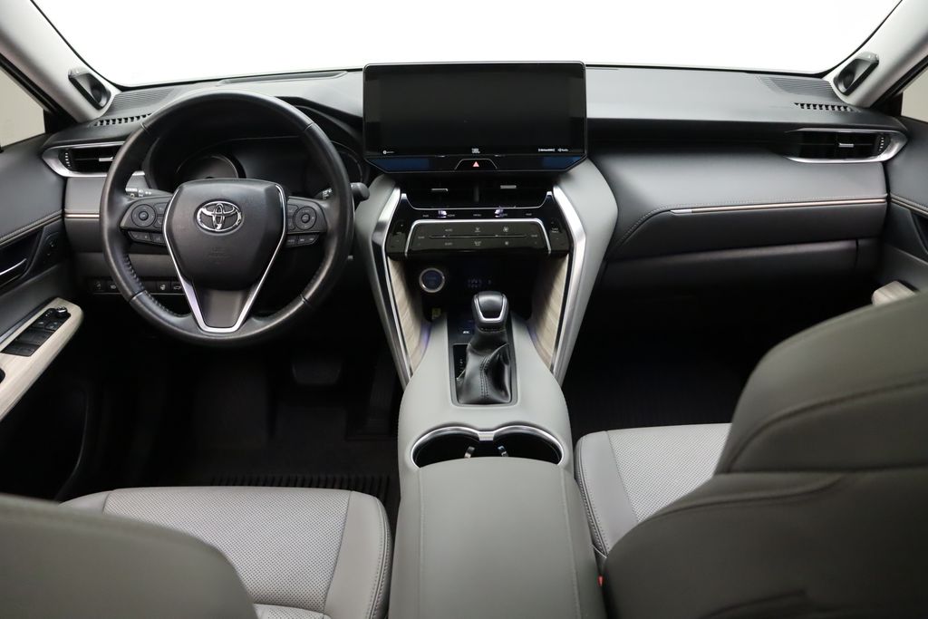 Thumbnail: 2021 Toyota Venza - 24