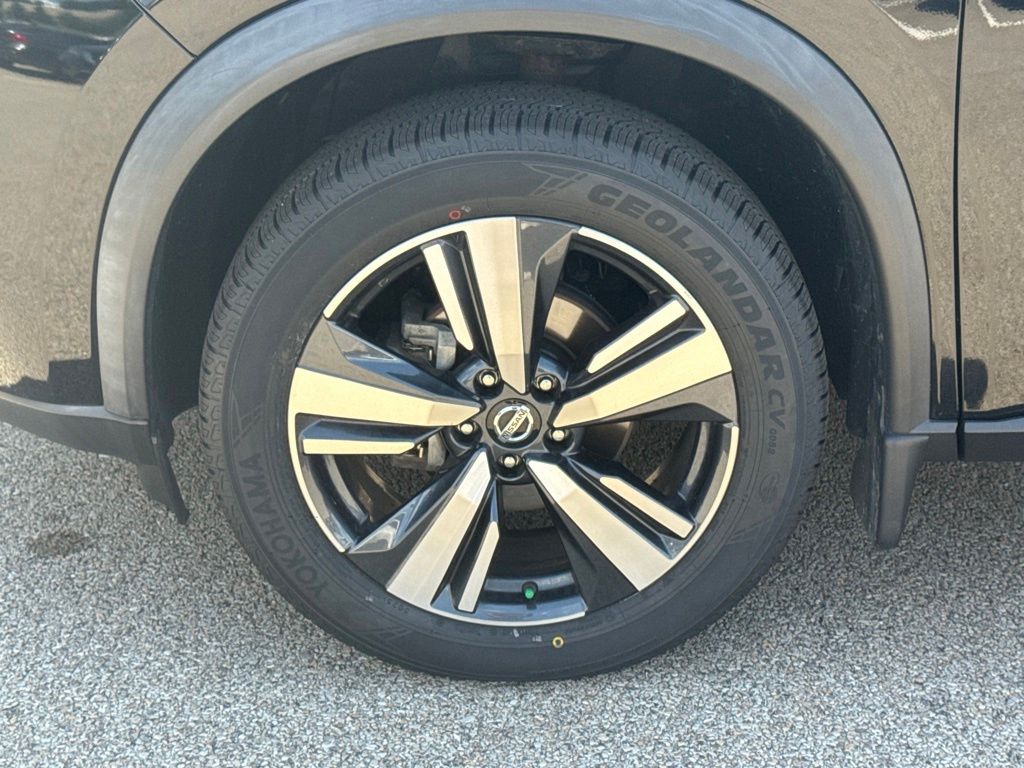 2021 Nissan Rogue SL Black at South Hills Kia