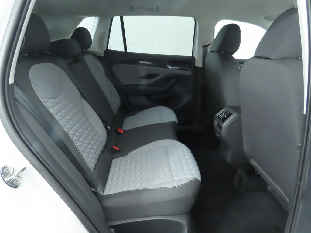 Thumbnail: 2026 Volkswagen Tiguan - 22