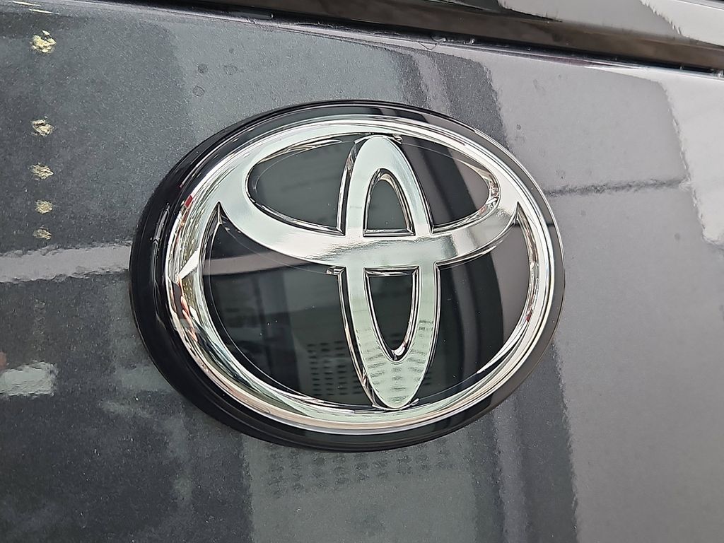 Thumbnail: 2025 Toyota GR86 - 17